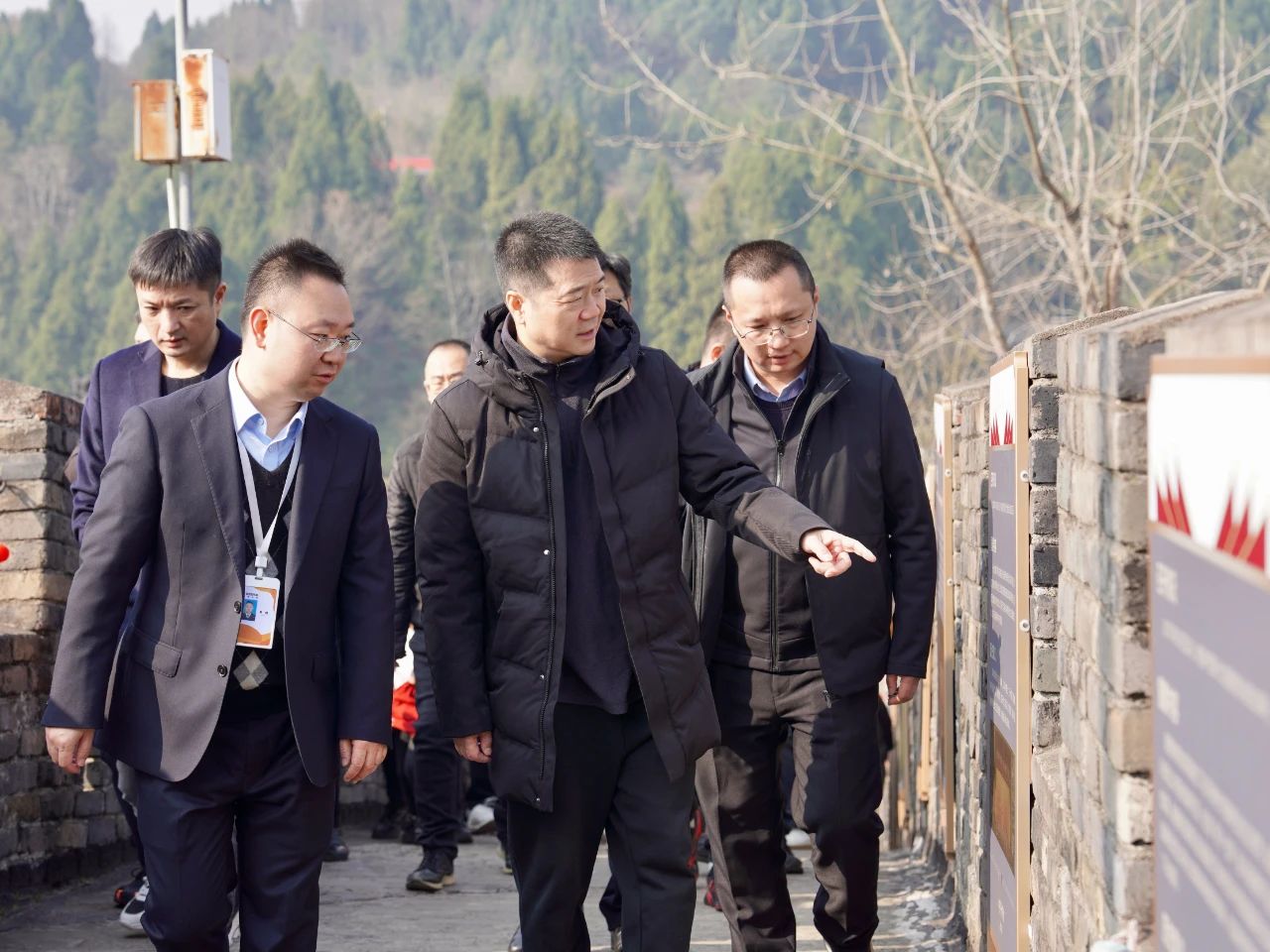 省尊龙凯时集团党委书记、董事长游勇检查督导春节安全生产工作并看望慰问坚守岗位的一线干部员工